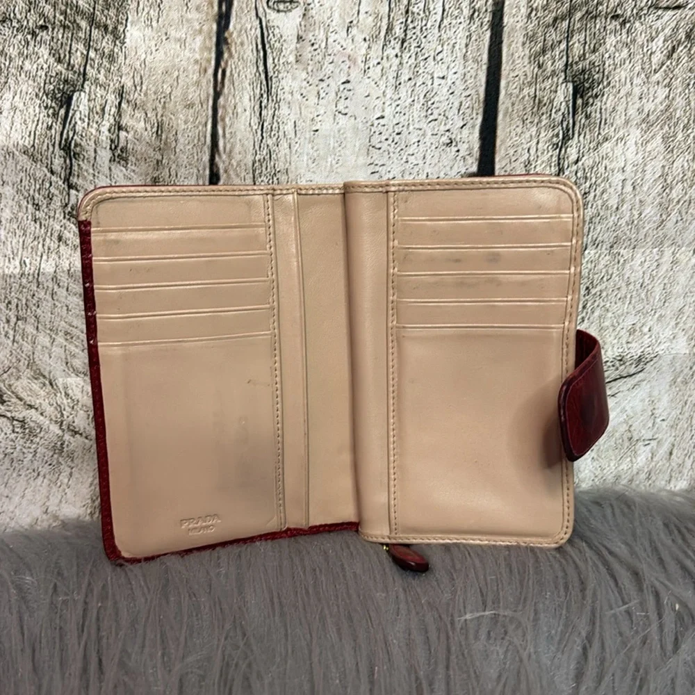 PRADA - Rare Compact Wallet - Picture 7 of 13